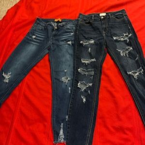 2 Pairs of Bodycon Distressed Jeans